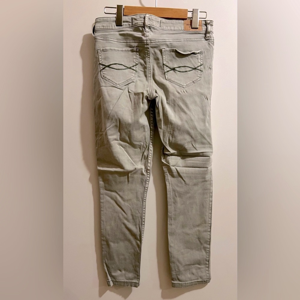 A&F jeans - Picture 2 of 2
